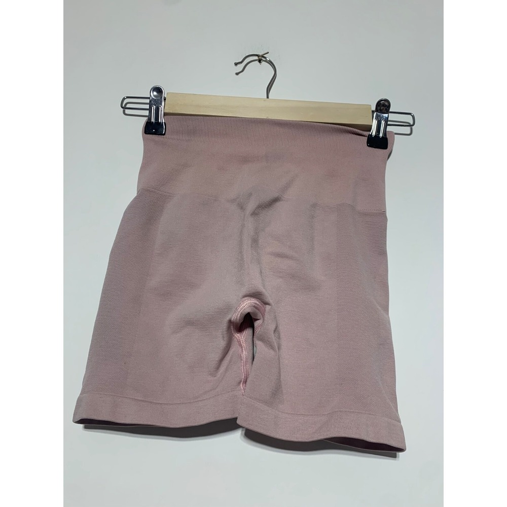 Alphalete Women Size XS Pink Scrunch Butt Shorts